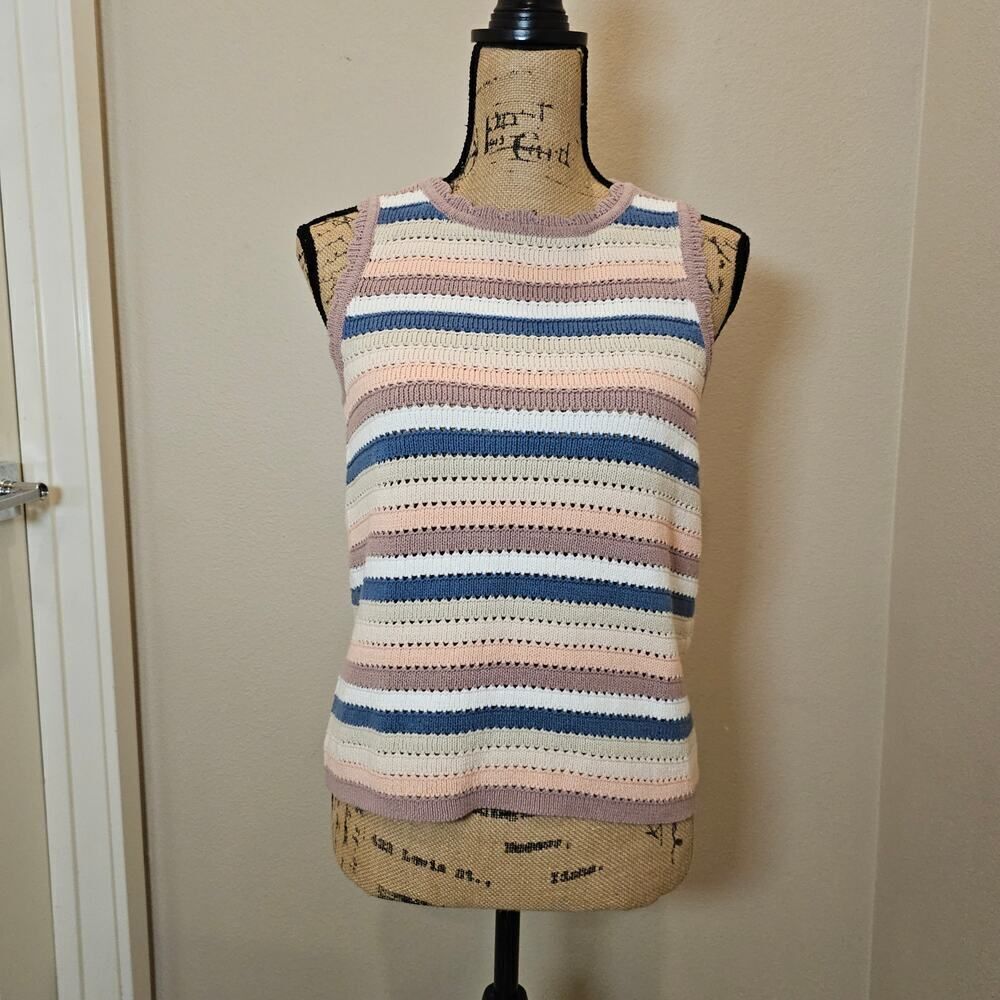 Design History Pointelle Sweater Knit Sleeveless Top Size Medium - Picture 2 of 6